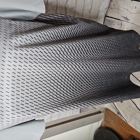 Nike Golf Dri-Fit Performance Polo Size Medium - Picture 2 of 7